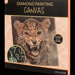 Glow-in-the-dark diamond painting