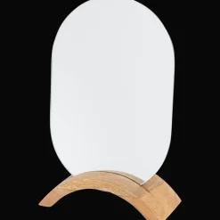 Spiegel op houten voet